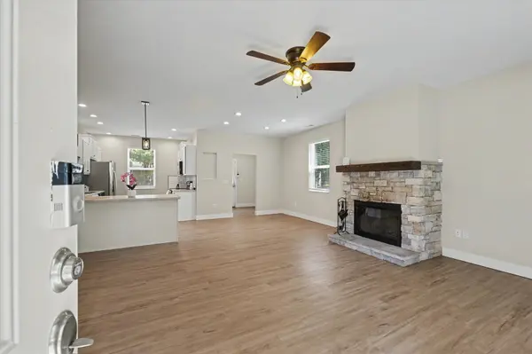2014 Winchester DR, Champaign, IL 61821