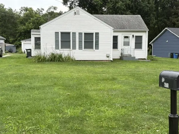 3S471 Pattermann RD, Warrenville, IL 60555