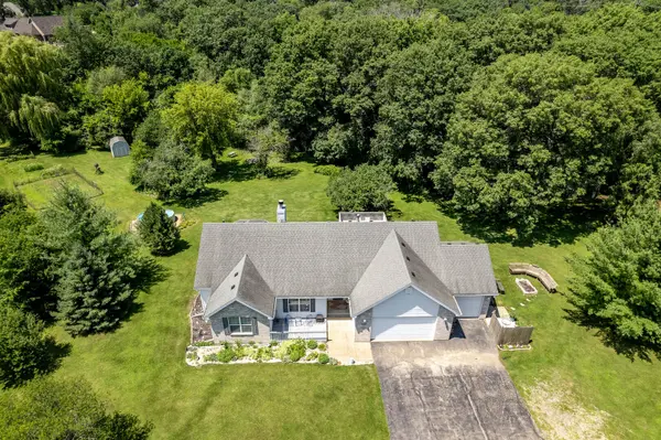 7423 Cunningham RD, Rockford, IL 61102
