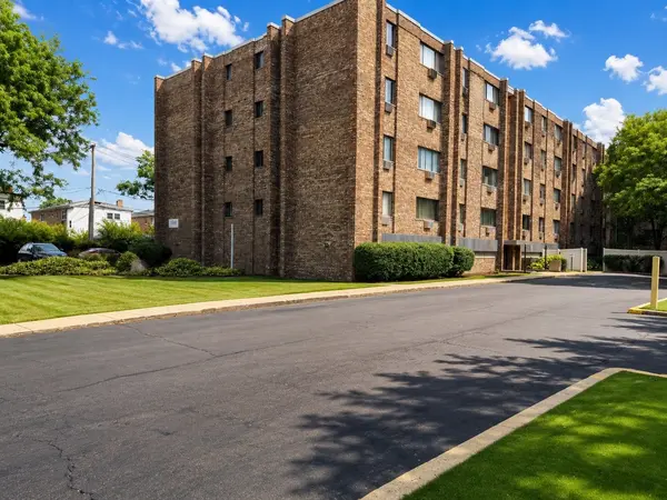 5306 N Cumberland AVE #521, Chicago, IL 60656