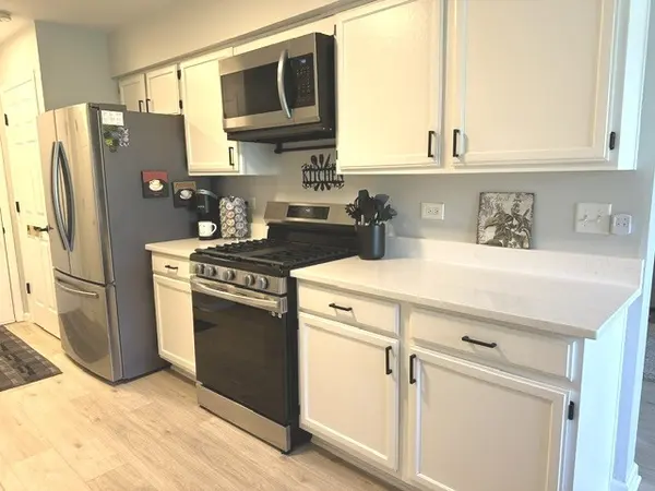152 Village Creek DR #152, Lake In The Hills, IL 60156