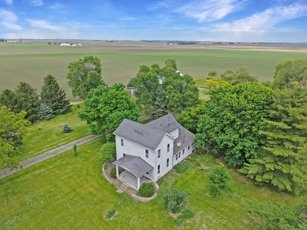 13291 N 300 East RD, Stanford, IL 61774