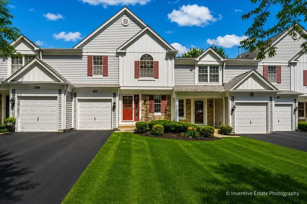 333 Shadybrook LN, Aurora, IL 60504