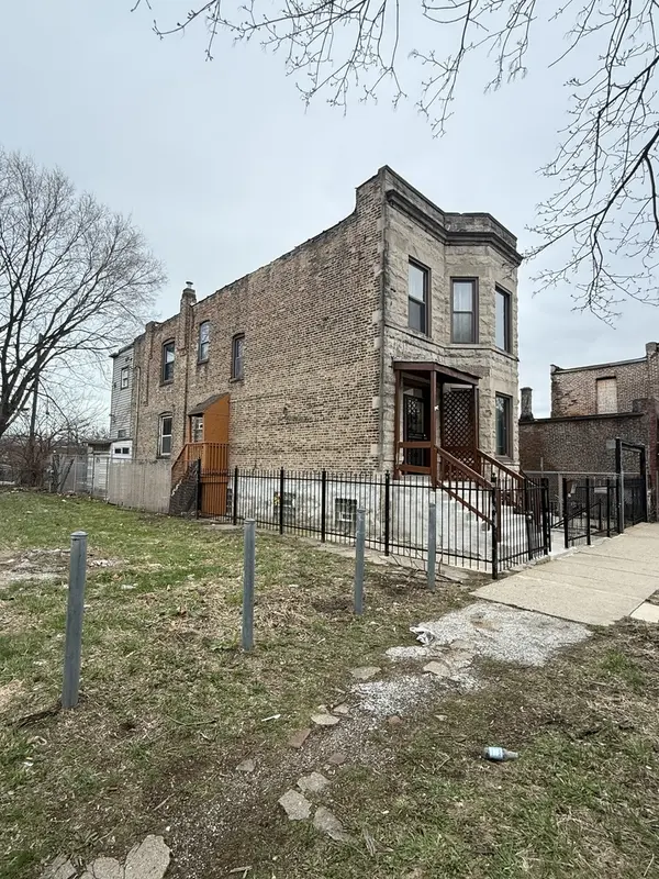 6049 S Champlain AVE, Chicago, IL 60637