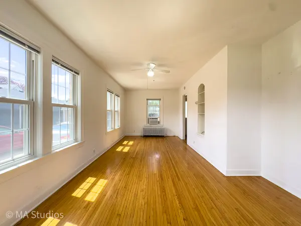 216 Wilcox AVE, Elgin, IL 60123