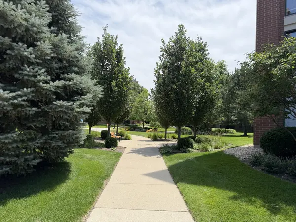 865 E 22nd ST #222B, Lombard, IL 60148