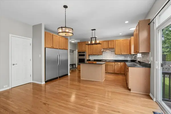 2589 Portage AVE, Wauconda, IL 60084