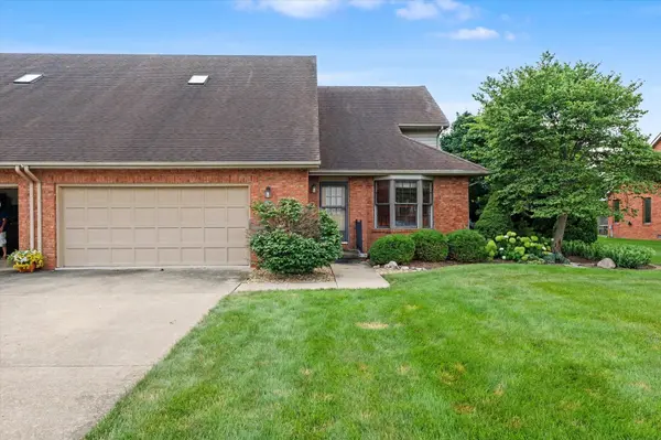 1325 Dickens CT, Monticello, IL 61856