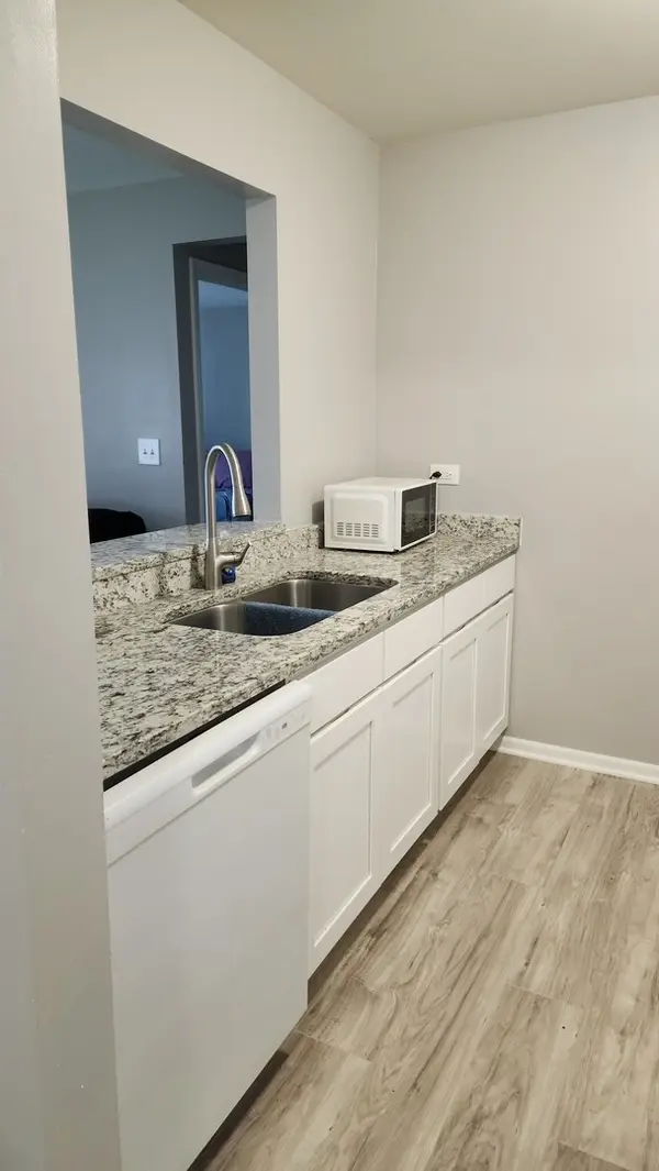 1354 Cunat CT #1D, Lake In The Hills, IL 60156