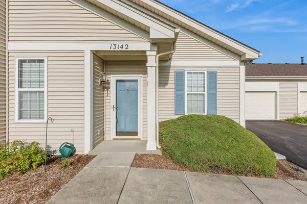 13142 W Sheffield LN, Beach Park, IL 60083