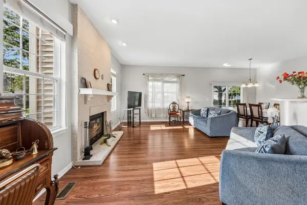 13142 W Sheffield LN, Beach Park, IL 60083