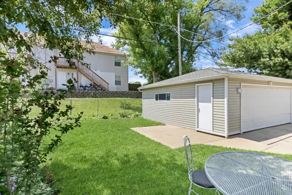 1226 Barberry LN, Round Lake Beach, IL 60073