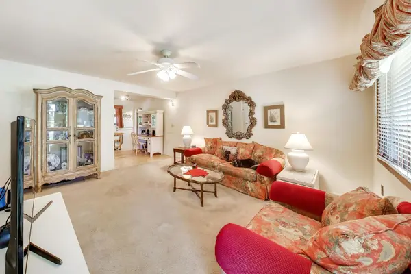 170 Westview ST, Hoffman Estates, IL 60169