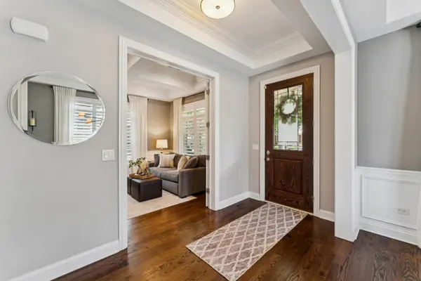 404 W Olive ST, Arlington Heights, IL 60004
