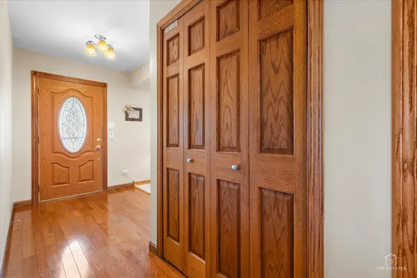 8124 Nottingham RD, Tinley Park, IL 60477