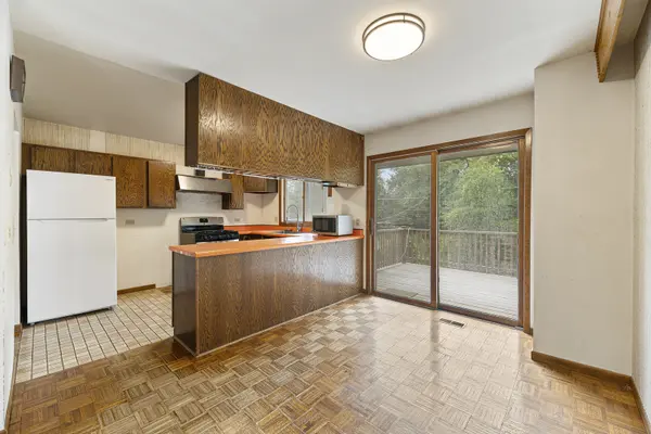 1444 Deerfield PL, Highland Park, IL 60035