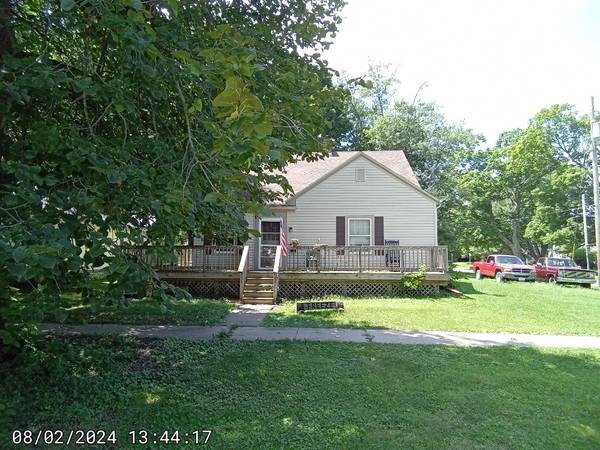 411 NW 4 AVE, Aledo, IL 61231
