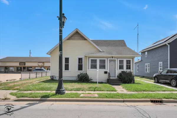 46 N Locust ST, Manteno, IL 60950