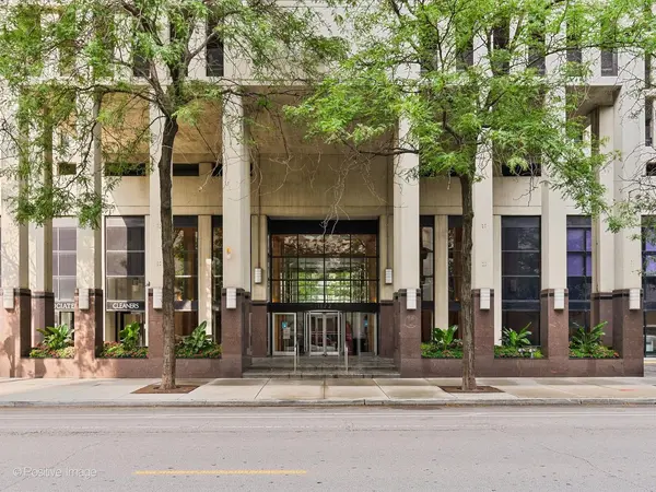 1122 N Clark ST #2302, Chicago, IL 60610