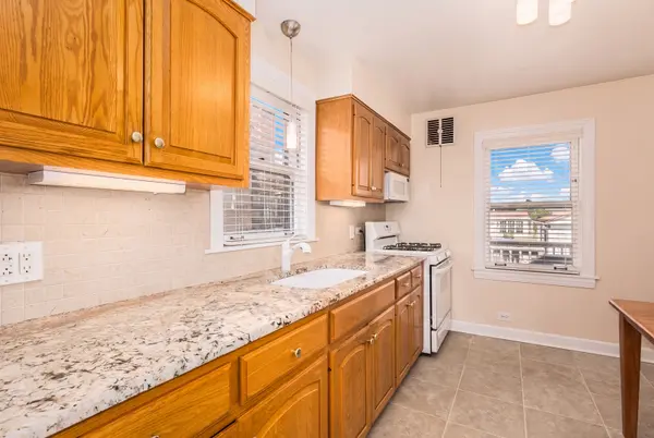 5950 W Foster AVE, Chicago, IL 60630