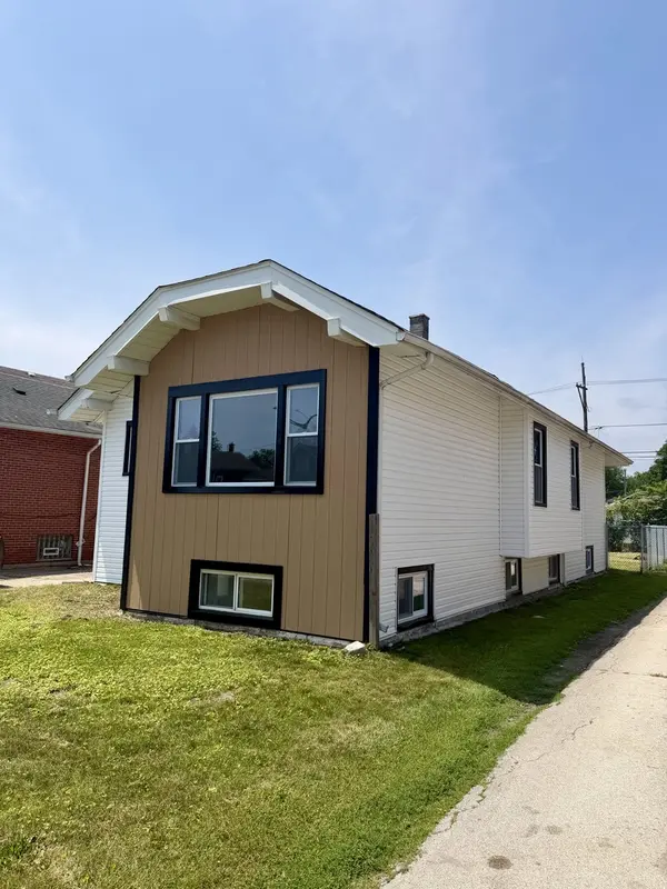 11344 S Parnell AVE, Chicago, IL 60628