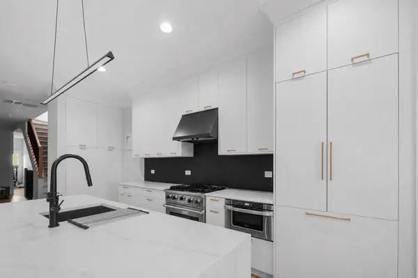 1516 W Diversey AVE #3, Chicago, IL 60614