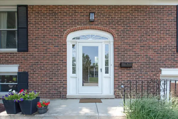 1058 W Illinois AVE, Palatine, IL 60067