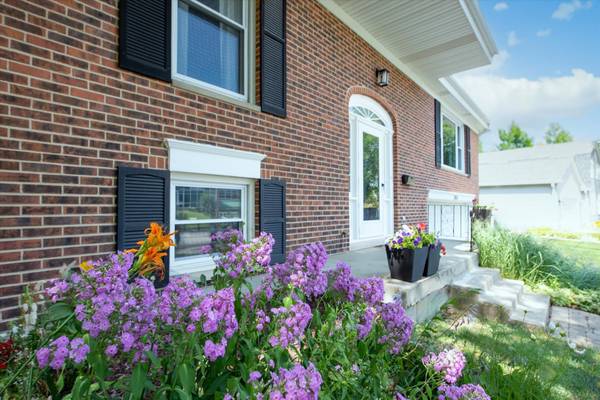 1058 W Illinois AVE, Palatine, IL 60067