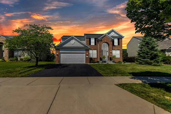3109 Drury LN, Carpentersville, IL 60110