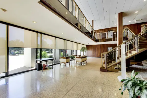 3200 N Lake Shore DR #806, Chicago, IL 60657