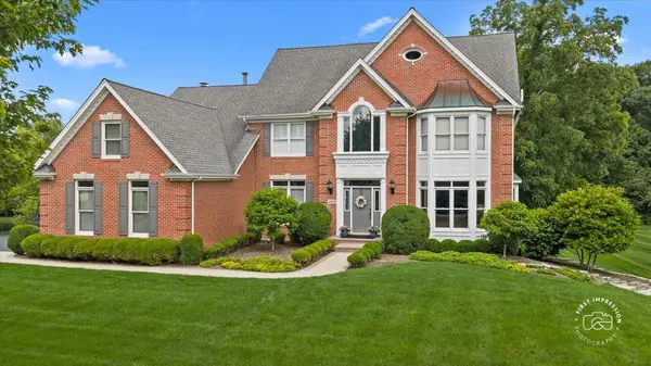 3406 Greenwood LN, St. Charles, IL 60175