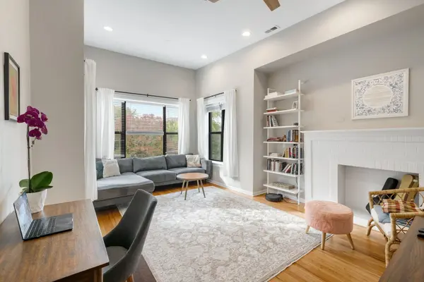 2458 W Eastwood AVE #3, Chicago, IL 60625