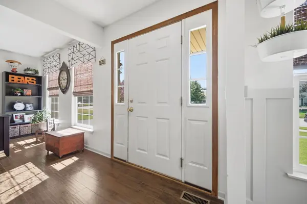 1220 Willow WAY, Yorkville, IL 60560