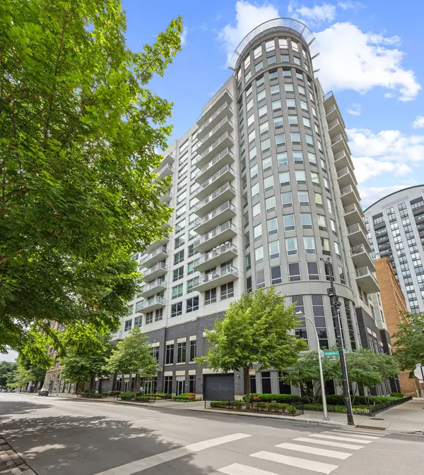 421 W HURON ST #1207, Chicago, IL 60654