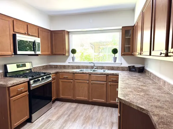 1321 N Jackson ST, Waukegan, IL 60085