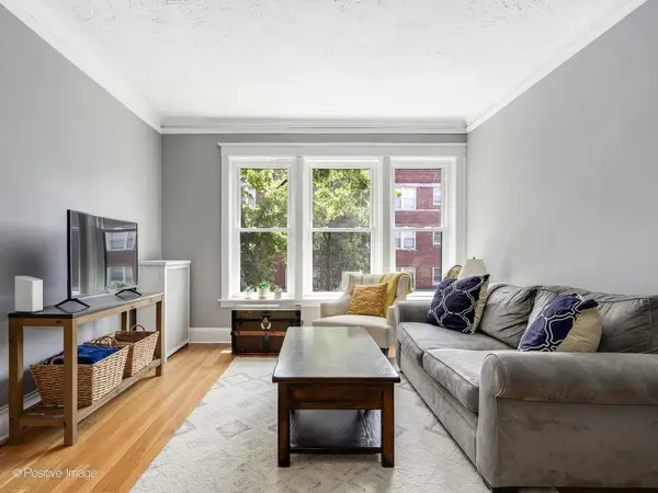 1202 W Waveland AVE #2, Chicago, IL 60613