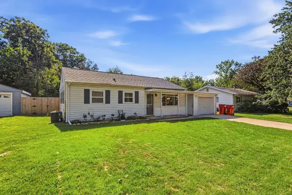 1406 Glendale DR, Champaign, IL 61821