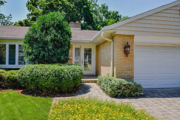 924 S Stone AVE, La Grange, IL 60525