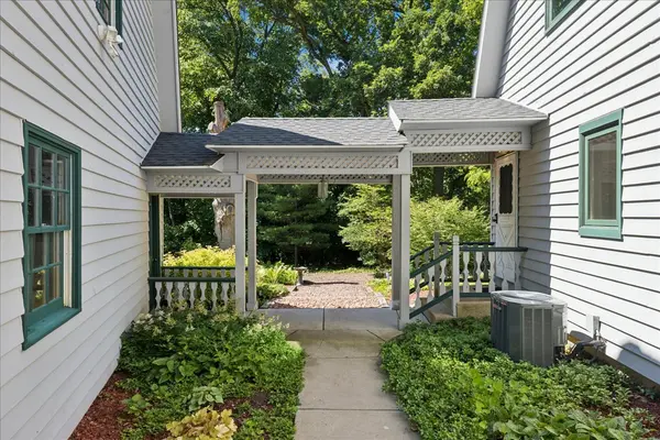 6205 Katmai TRL, Mchenry, IL 60050
