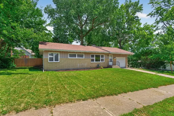 2014 24TH ST, Rockford, IL 61108