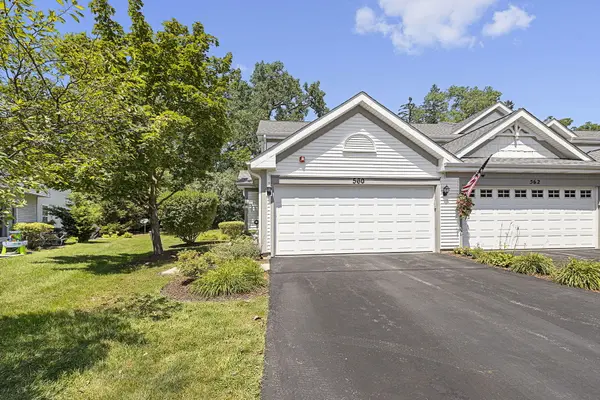 560 Jennifer CIR, Mundelein, IL 60060