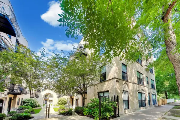 4442 N Damen AVE #4E, Chicago, IL 60625