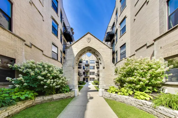 4442 N Damen AVE #4E, Chicago, IL 60625