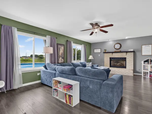 1401 Martin CT, Plainfield, IL 60586