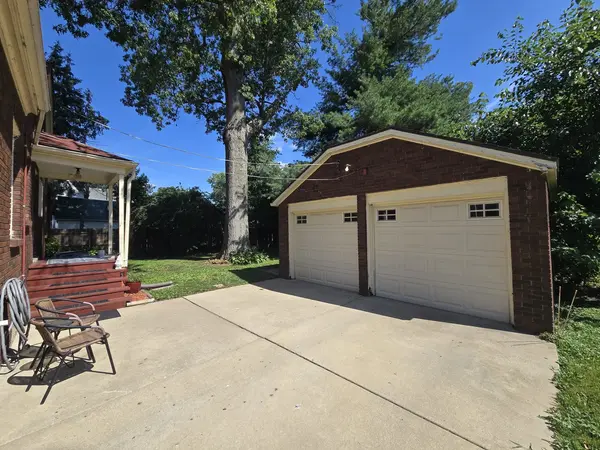 807 W 2nd ST, Rock Falls, IL 61071