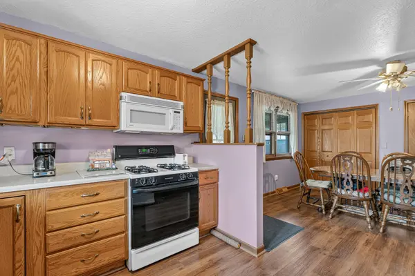 2313 Green ST, Crest Hill, IL 60403