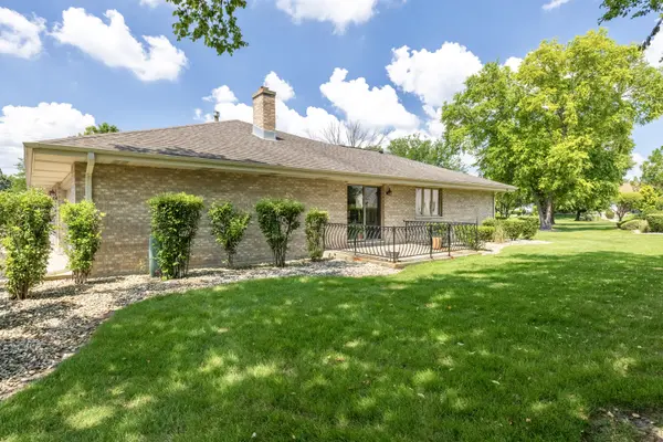 18201 Lynn DR #109, Orland Park, IL 60467