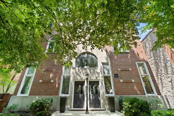 1050 W Webster AVE #1E, Chicago, IL 60614