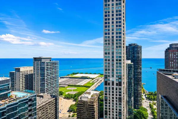 512 N McClurg CT #3304, Chicago, IL 60611