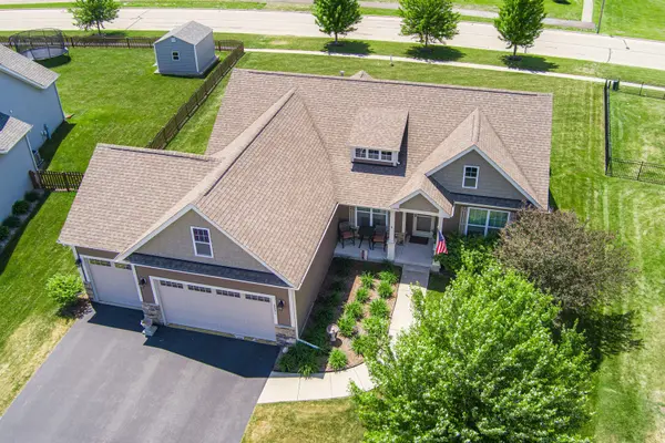 2331 Coventry CIR S, Sycamore, IL 60178
